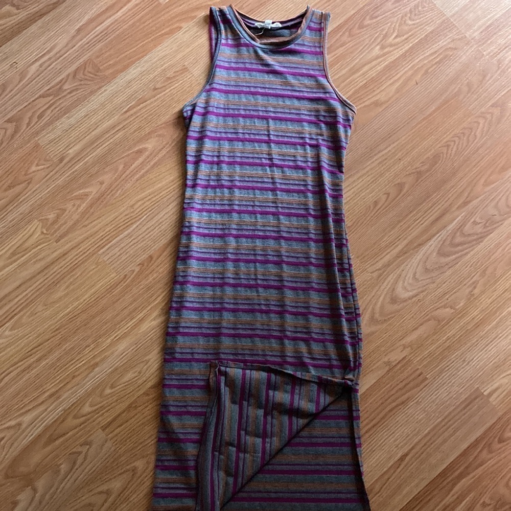 Striped fitted dress - Picture 2 of 10